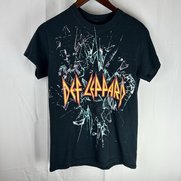 Def Leppard Shirt Adult Small Black Short Sleeve Rock Band Tee Concert - Picture 1 of 8